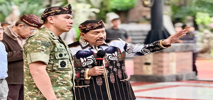 AM Hendropriyono Terima Pangdam Jaya Kraton Majapahit Jakarta