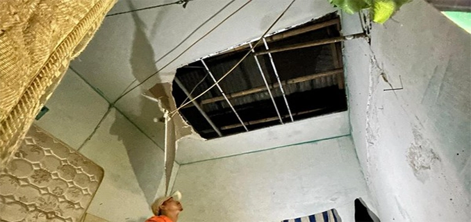 Bogor Pagar Sekola Roboh Timpa Mobil Imbas Hujan Kencang