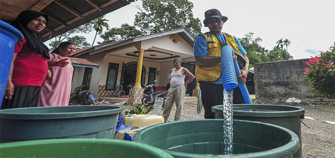 Distribusi Air Bersih Bantu Warga Agam Bertahan Pasca Bencana