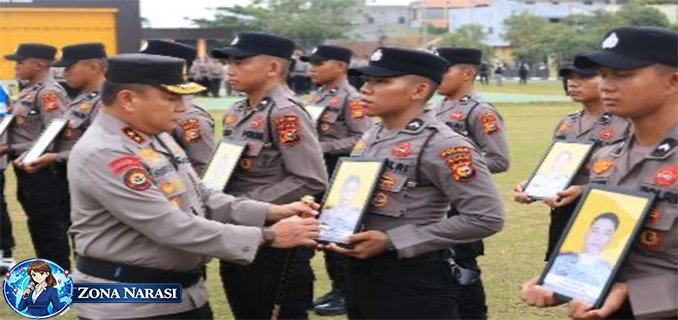 Polda Riau Pecat 12 Polisi 'Nakal' Kapolda Tegas Tanpa Toleransi